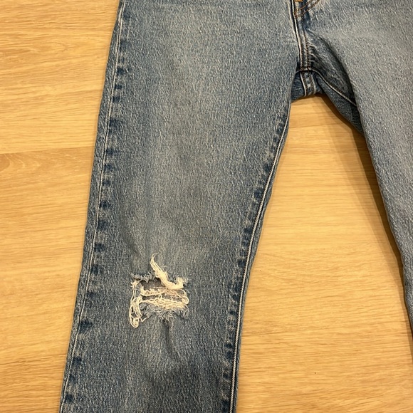 Levi’s Distressed 501 - Picture 2 of 7